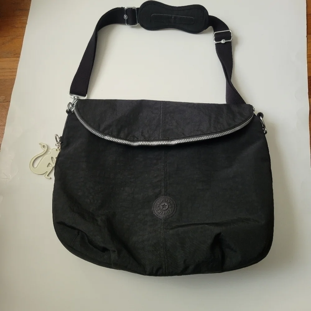 Kipling DIGISLING TM 4887. Crossbody Messenger bag.